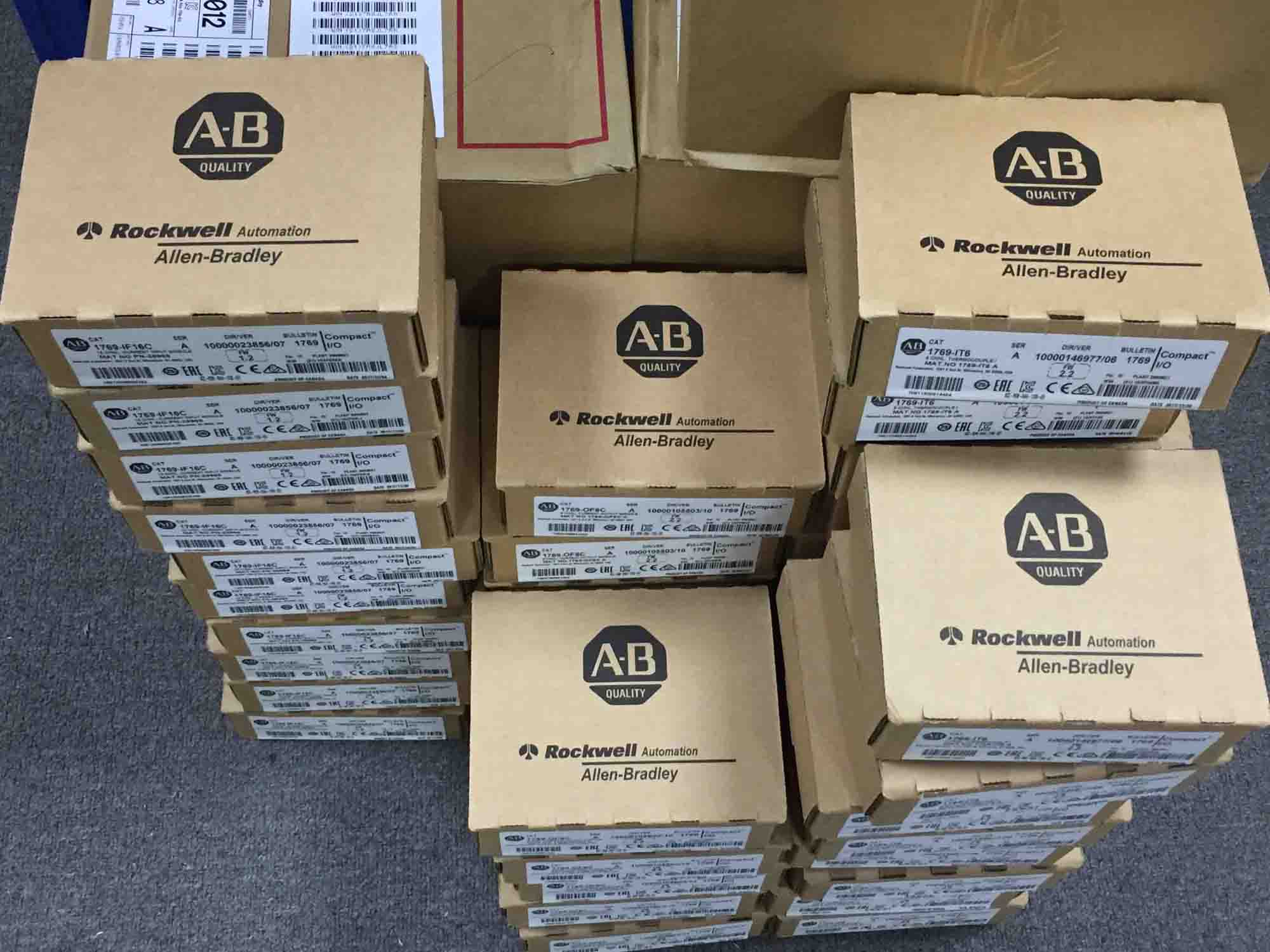 Copy New sealed 5069-IB8SK Allen BradleyCompact5000 DC Safety Input Module