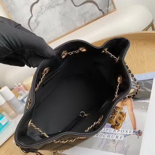 【原版皮】香奈儿/Chanel 抽绳包，采用进口羊皮配精美复古五金，整体设计充满激情元素，单肩、斜挎更时尚，更具有创意和别致风格，各大女星，时尚博主都人手一只，款号：AS1266