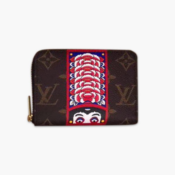 【原版皮】路易威登/LV 拉链零钱包，取材Monogram帆布，借鉴山本宽斋的艺术特色，缤纷展现歌舞伎，脸谱元素，外形小巧且极为实用，款号：M62394