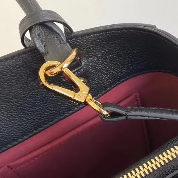 【原版皮】路易威登/LV Montaigne 手袋，将Monogram图案先印染后压印于粒面皮革，与挺括线条相辅相成，有立体感的造型与精巧的内部设计，款号：M41048