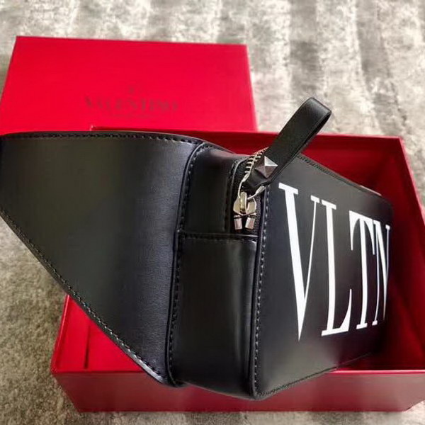 【原版皮】华伦天奴/Valentino 腰包，采用进口南非皮精心裁制而成，涂鸦大logo，简易设计，容量大，男生女生都可以用哦，款号：0056