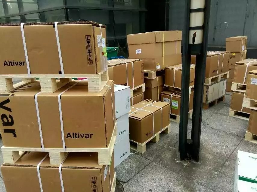 ATV212HU55N4 Schneider Variable speed drive 5.5kW Brandy Original Factory Sealed New