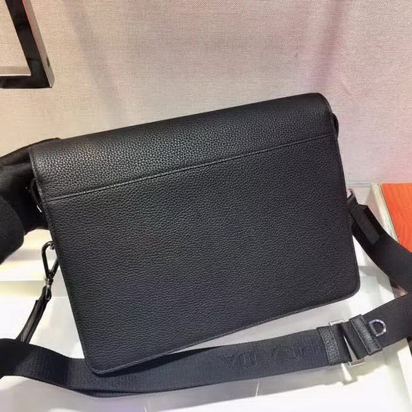 【原版皮】普拉达/Prada 男士斜跨包，采用进口小牛皮材质，外部三角形徽标，简约又大气，男士们的最爱，款号：2VD012