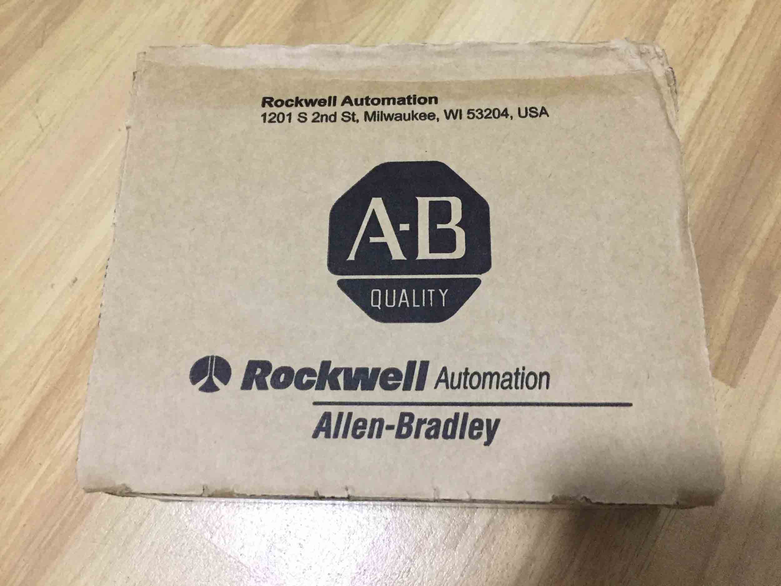 20AD034A0AYNANC0 Allen Bradley PowerFlex 70 AC Drive 34 A at 25 Hp 20A