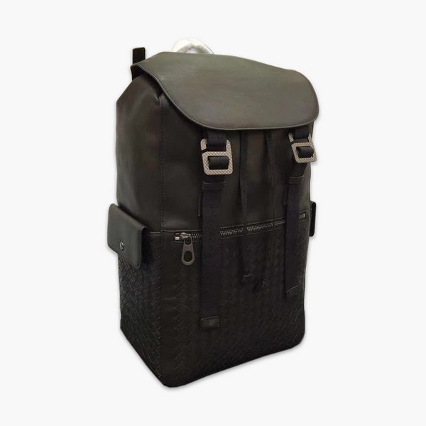 【原版皮】宝缇嘉/BV Sassolungo双肩包，结构坚固，融合全新Intrecciato Microdots工艺，呈现移动像素效果，饱含精致意味，造型质地轻盈，空间充裕，款号：80187608