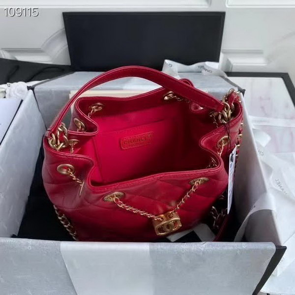 【原版皮】香奈儿/Chanel 新款抽绳包，选用小羊皮经过特殊工艺抛光，皮面略微亮闪闪，增加了耐磨度同时又超质感，经典的菱格纹设计，双C纽扣设计，19的皮穿金属粗链条，款号：AS1900