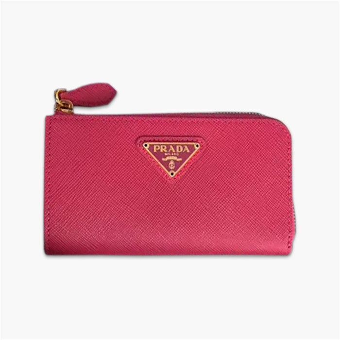 【原版皮】普拉达/Prada 钥匙包，车钥匙包，选用十字纹小牛皮裁制而成，点缀同色系三角唛徽标，简单实用，男女通用款，款号：1PP026