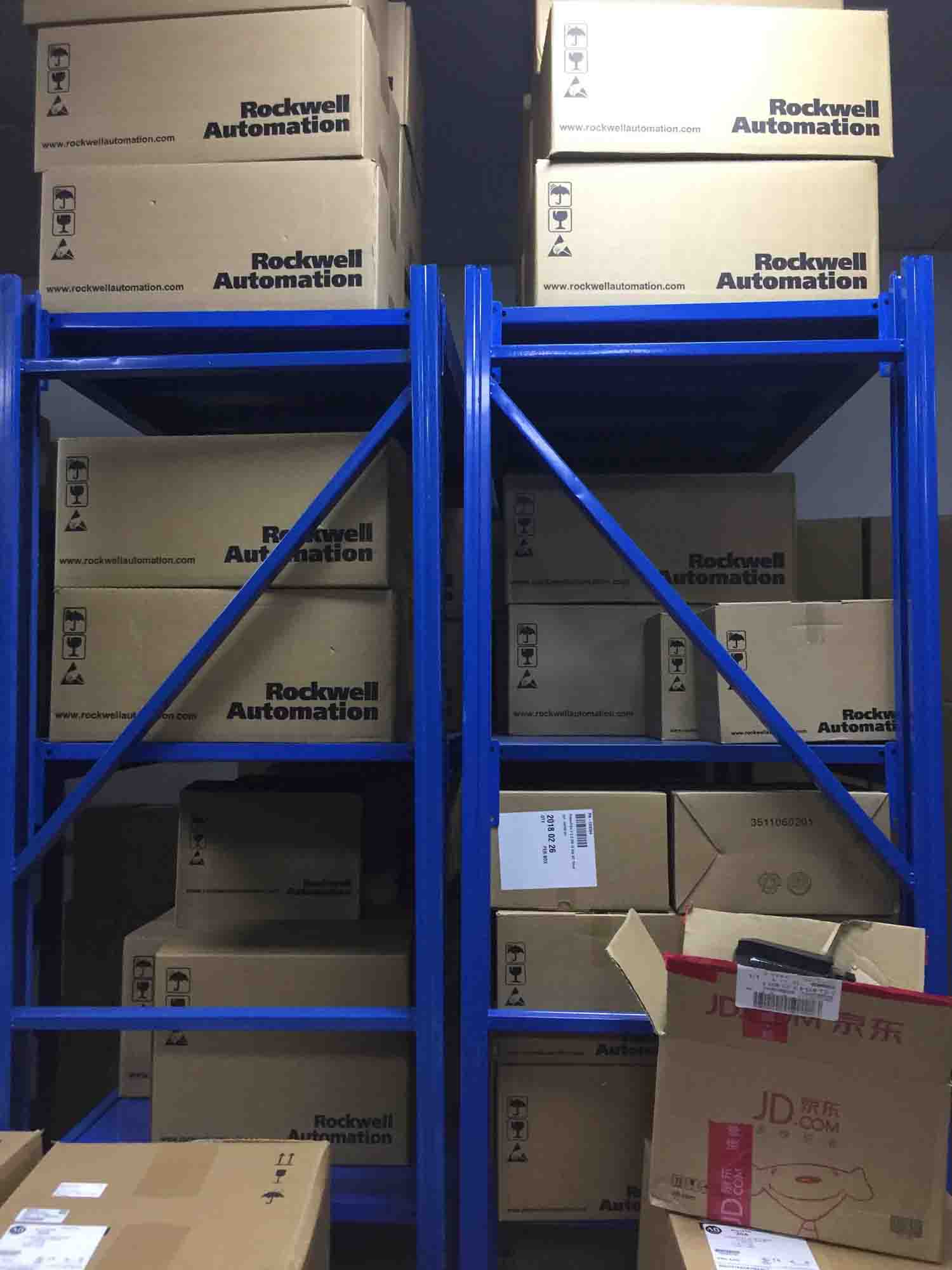 New sealed 5069-IB6F-3W Allen BradleyCompact 5000 3 Wire DC Input Module